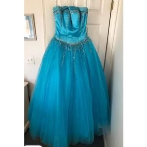 Tiffany Ball Gown, Size 12, Vintage, EUC